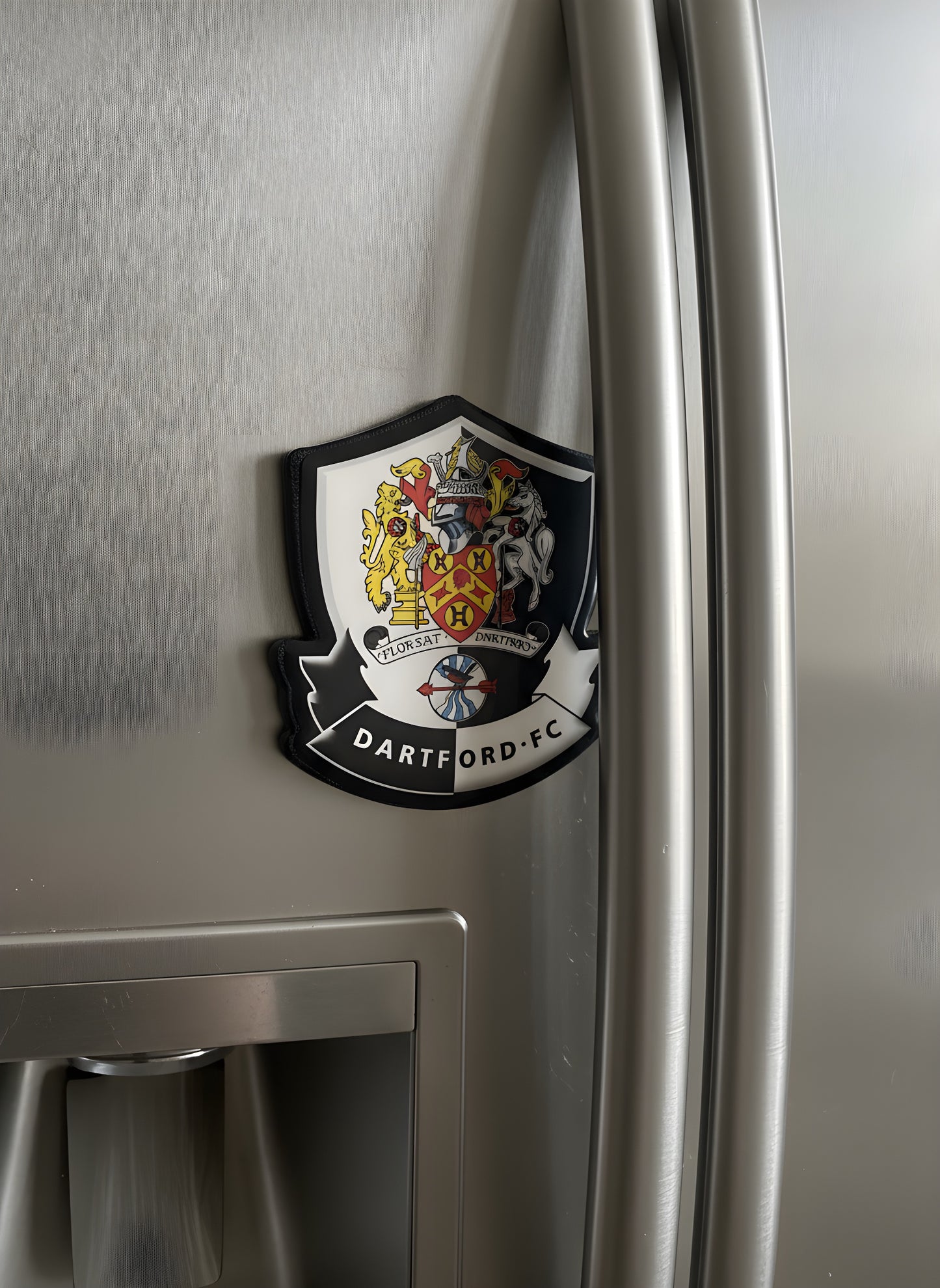 CLUB CREST - Bottle Opener / Fridge Magnet Combination